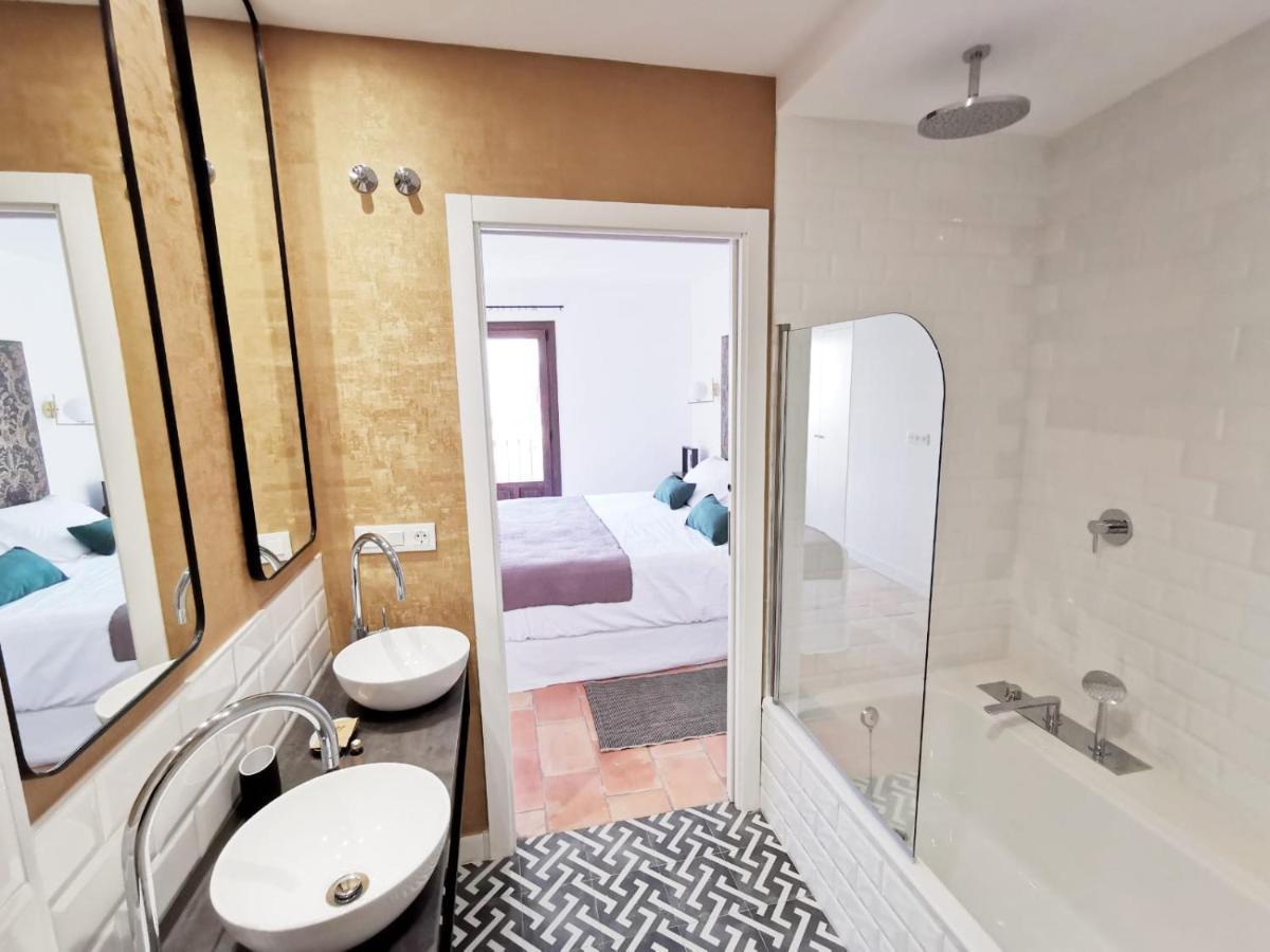 Apartamentos Tres Llaves Palacio De Vela De Los Cobos Úbeda Kültér fotó