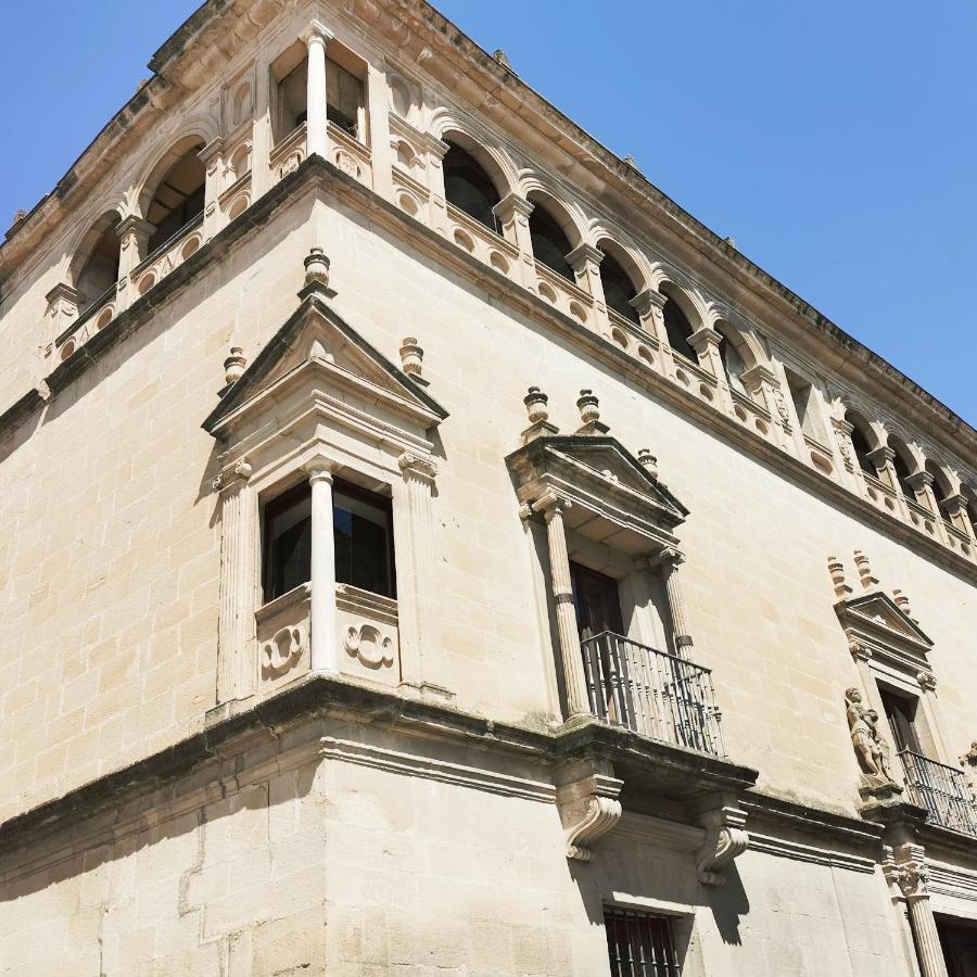 Apartamentos Tres Llaves Palacio De Vela De Los Cobos Úbeda Kültér fotó