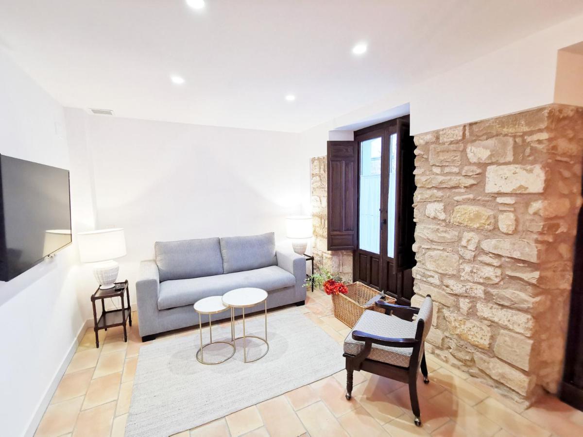 Apartamentos Tres Llaves Palacio De Vela De Los Cobos Úbeda Kültér fotó